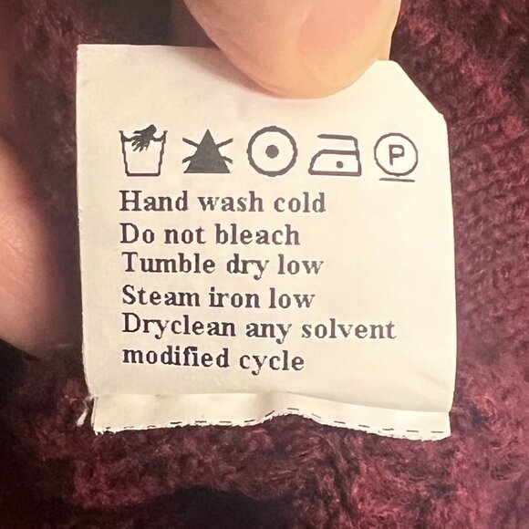 Pretty Garden Burgundy Textured Knit Cardigan - Gold Button Front - Size M - Picture 6 of 7